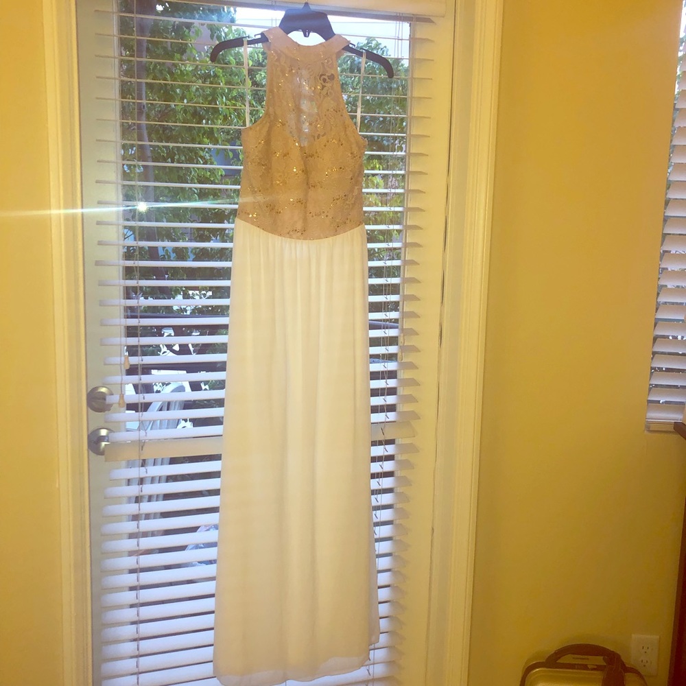 Halter Lace Top Formal/Prom Style Dress
